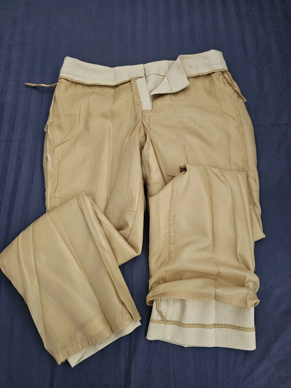 VINTAGE (Y2K) Exellent.  Signature By Larry Levine Wms 2 Pcs Pants Suit SIZE 8. - Picture 16 of 16
